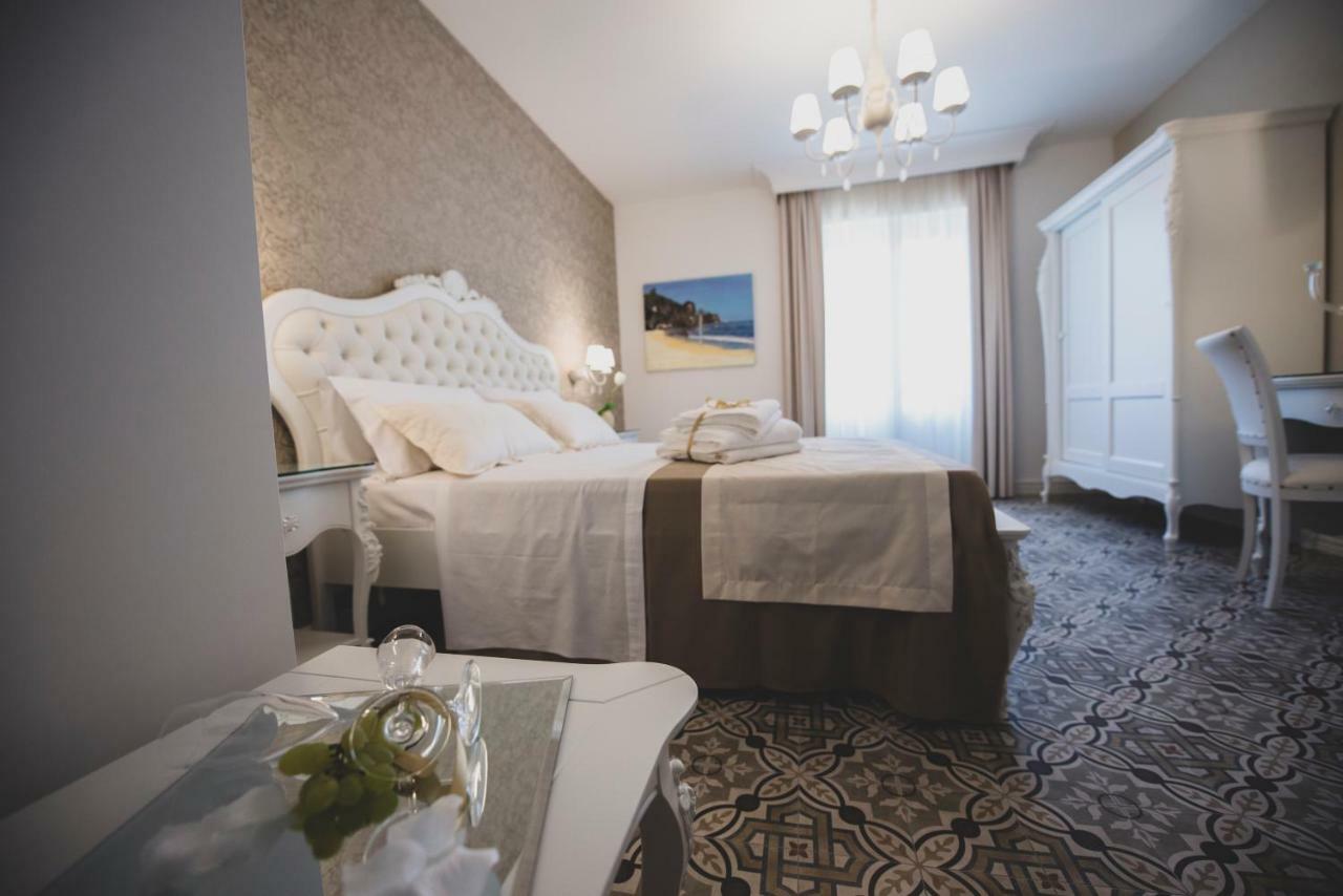 Sui Generis Tropea Luxury Rooms Exterior foto