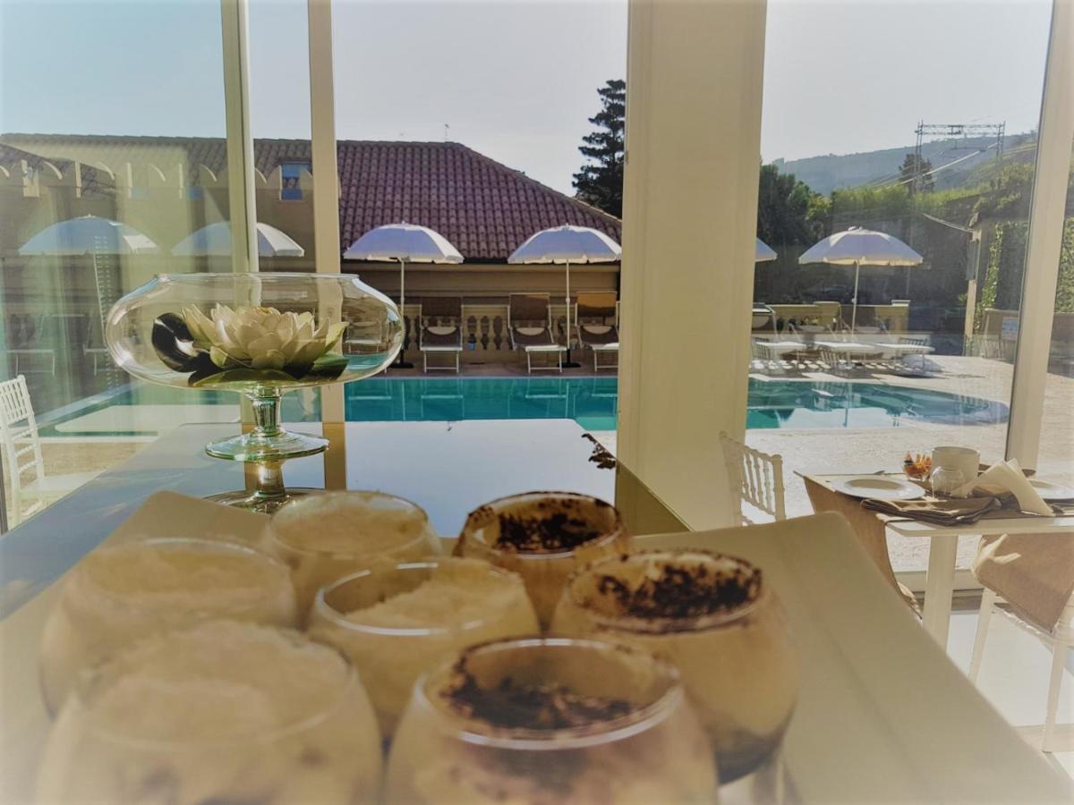 Sui Generis Tropea Luxury Rooms Exterior foto